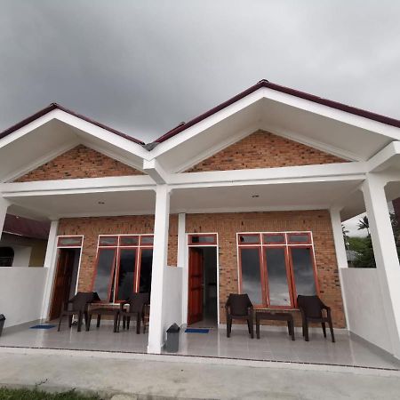 Hisar Guest House Tuk Tuk Exterior foto