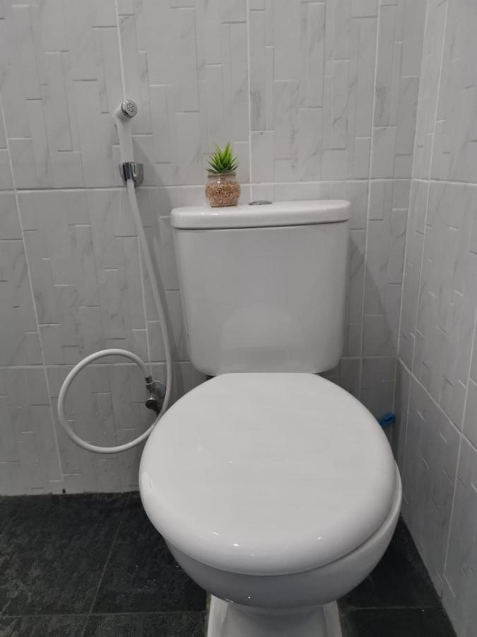 Hisar Guest House Tuk Tuk Exterior foto